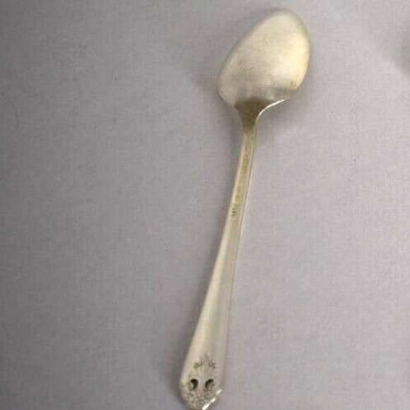 1937 Holmes & Edwards Lovely Lady Silverplate Teaspoon Replacement Flatware! - Picture 5 of 9